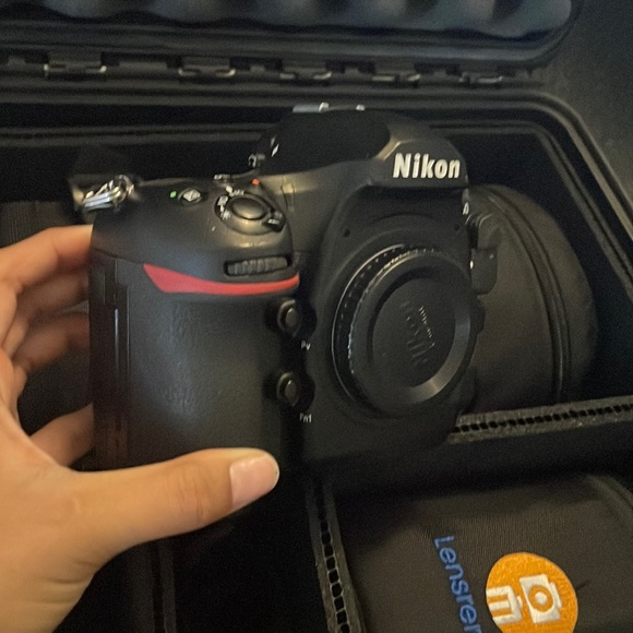 Nikon D850 digital black camera. With battery charger - Picture 8 of 8